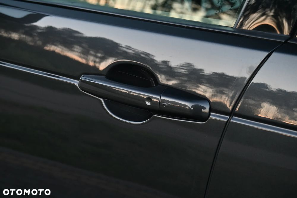 Land Rover Discovery 2.0 SD4 HSE - 39