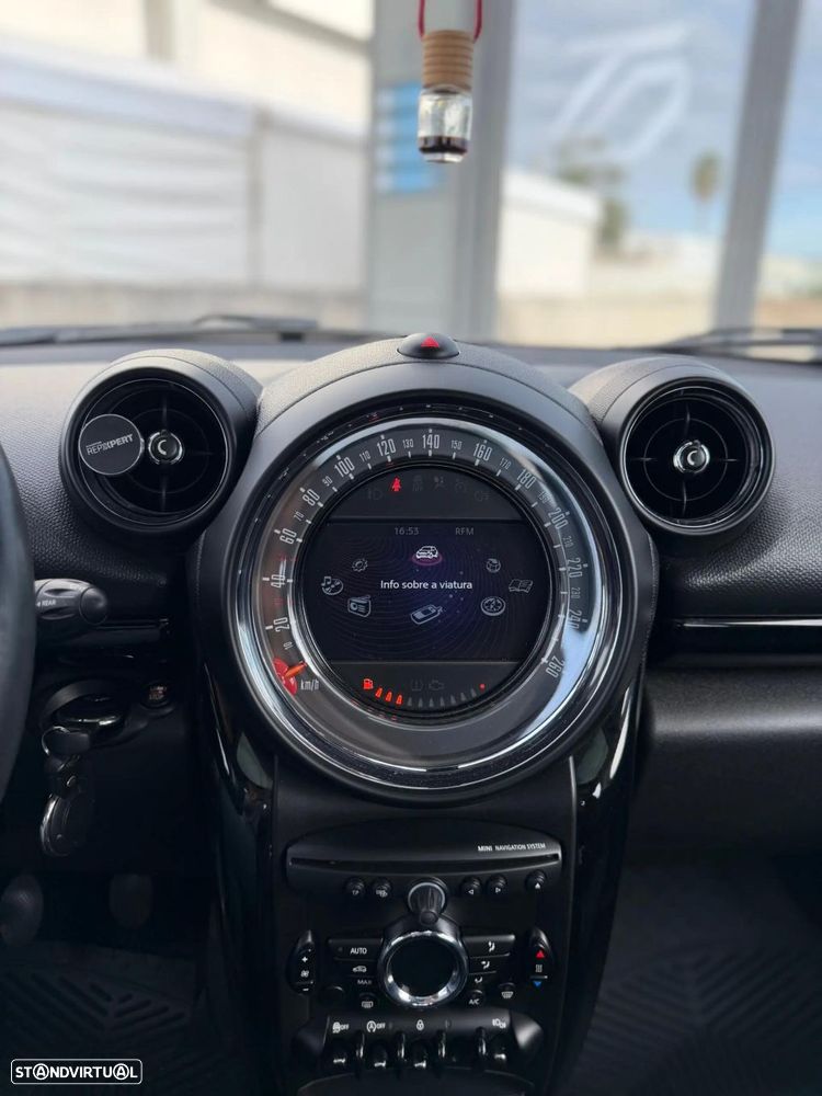 MINI Countryman One D - 17
