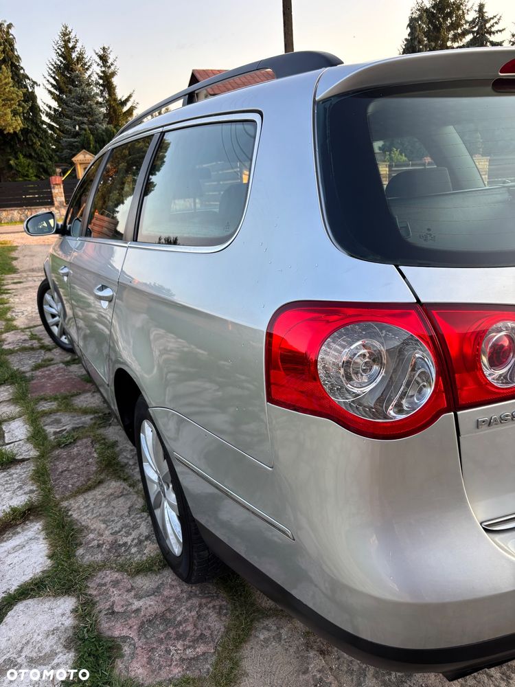 Volkswagen Passat 2.0 FSI Comfortline - 11