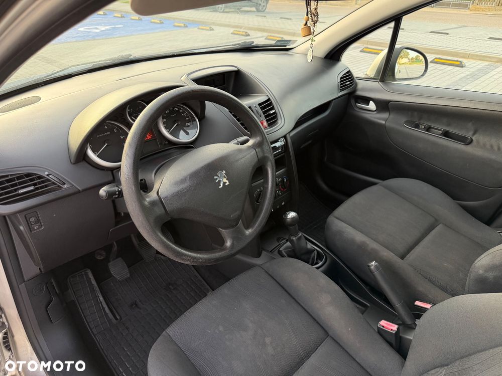 Peugeot 207 1.4 Presence nICE - 23