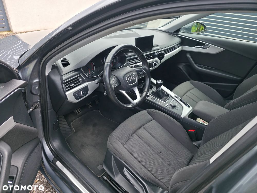 Audi A4 Limousine 2.0 TDI - 11