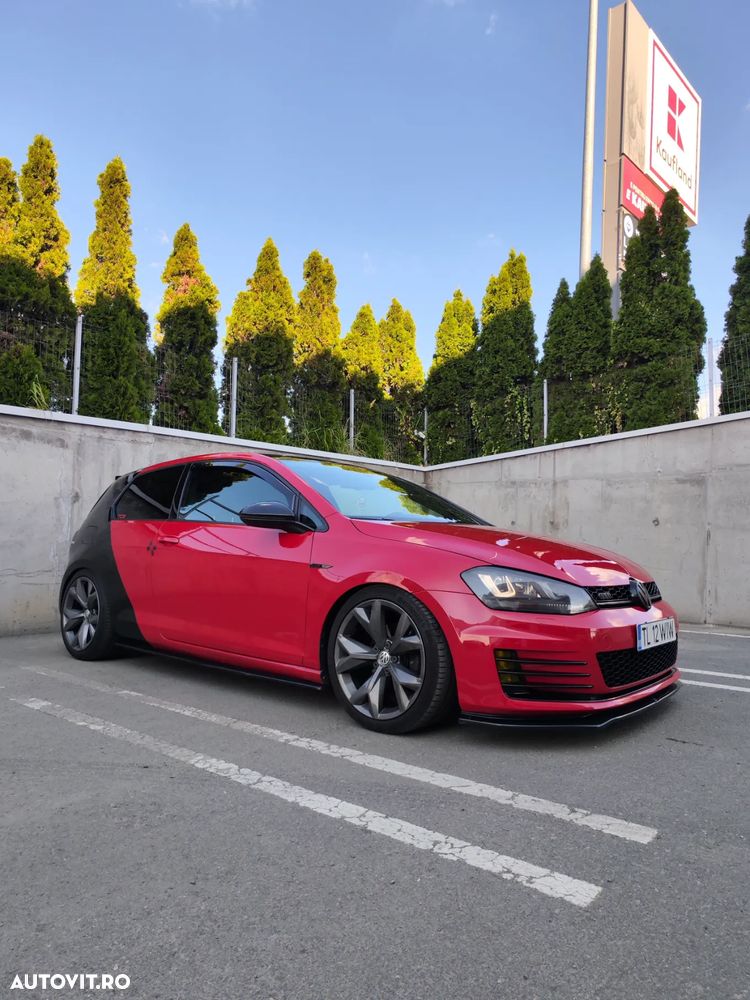Volkswagen Golf Cabrio 2.0 TDI BlueMotion Technology Lounge - 2