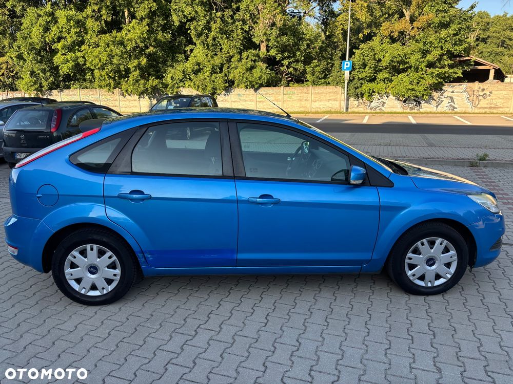 Ford Focus 1.6 Comfort - 11