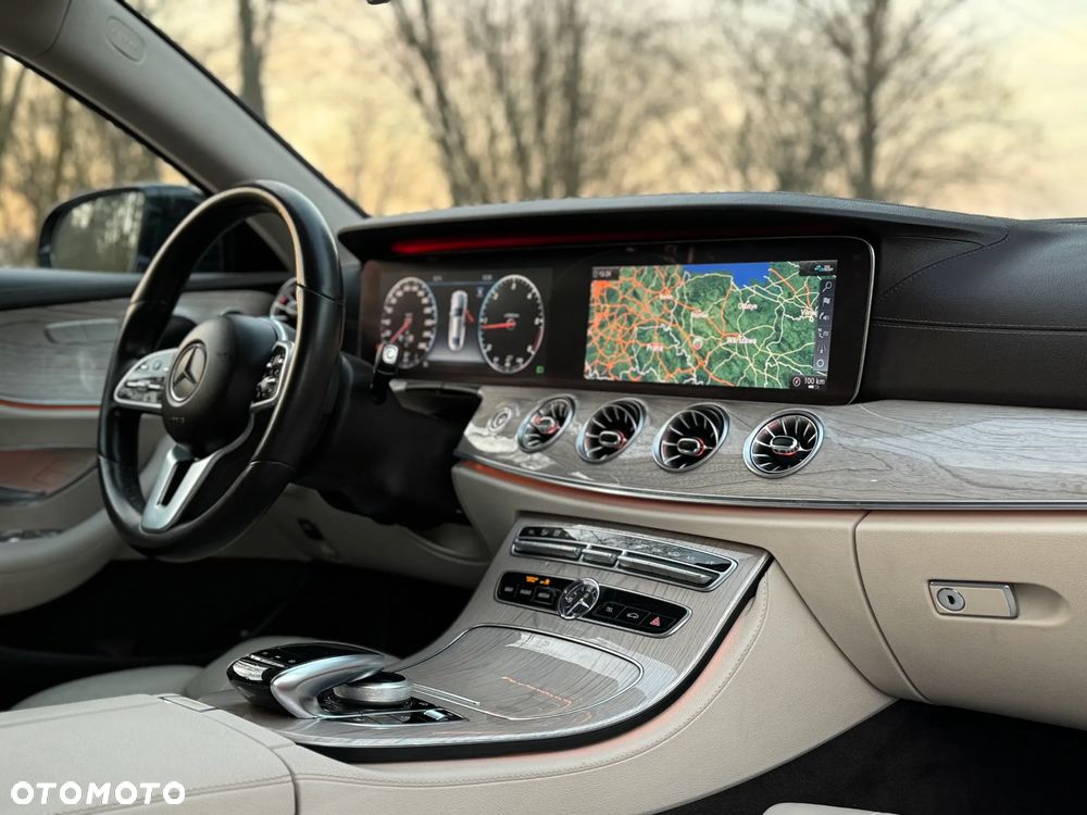 Mercedes-Benz Klasa E 220 d 9G-TRONIC - 14