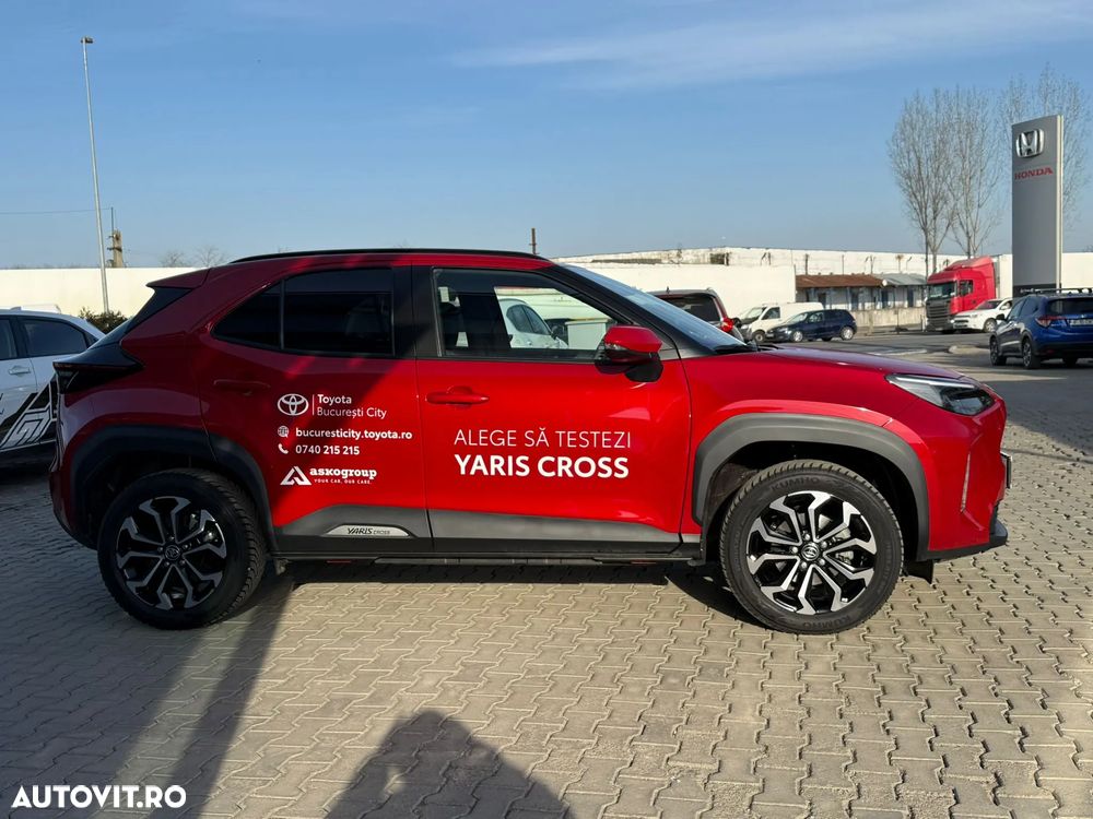 Toyota Yaris Cross 1.5 VVT-i HSD 4x2 Dynamic - 6