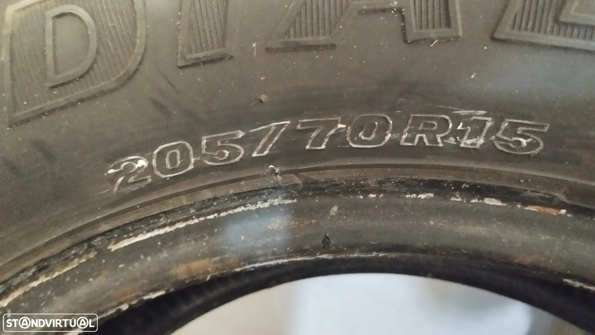 PNEUS 205/7R15 (SEMINOVOS) - 2