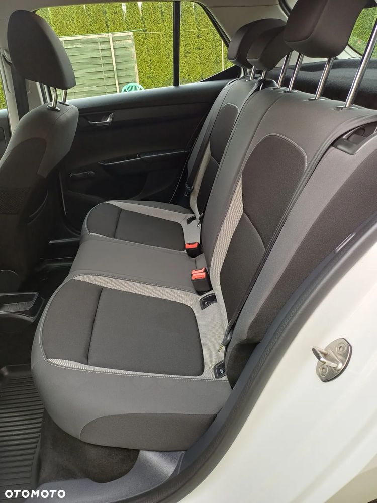 Skoda Fabia 1.0 TSI Active - 5