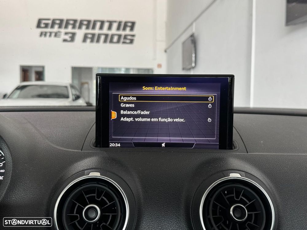 Audi A3 Limousine 30 TDI - 24