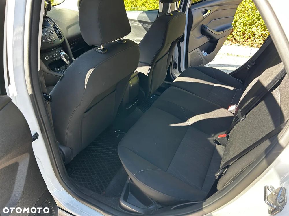 Ford Focus - 10