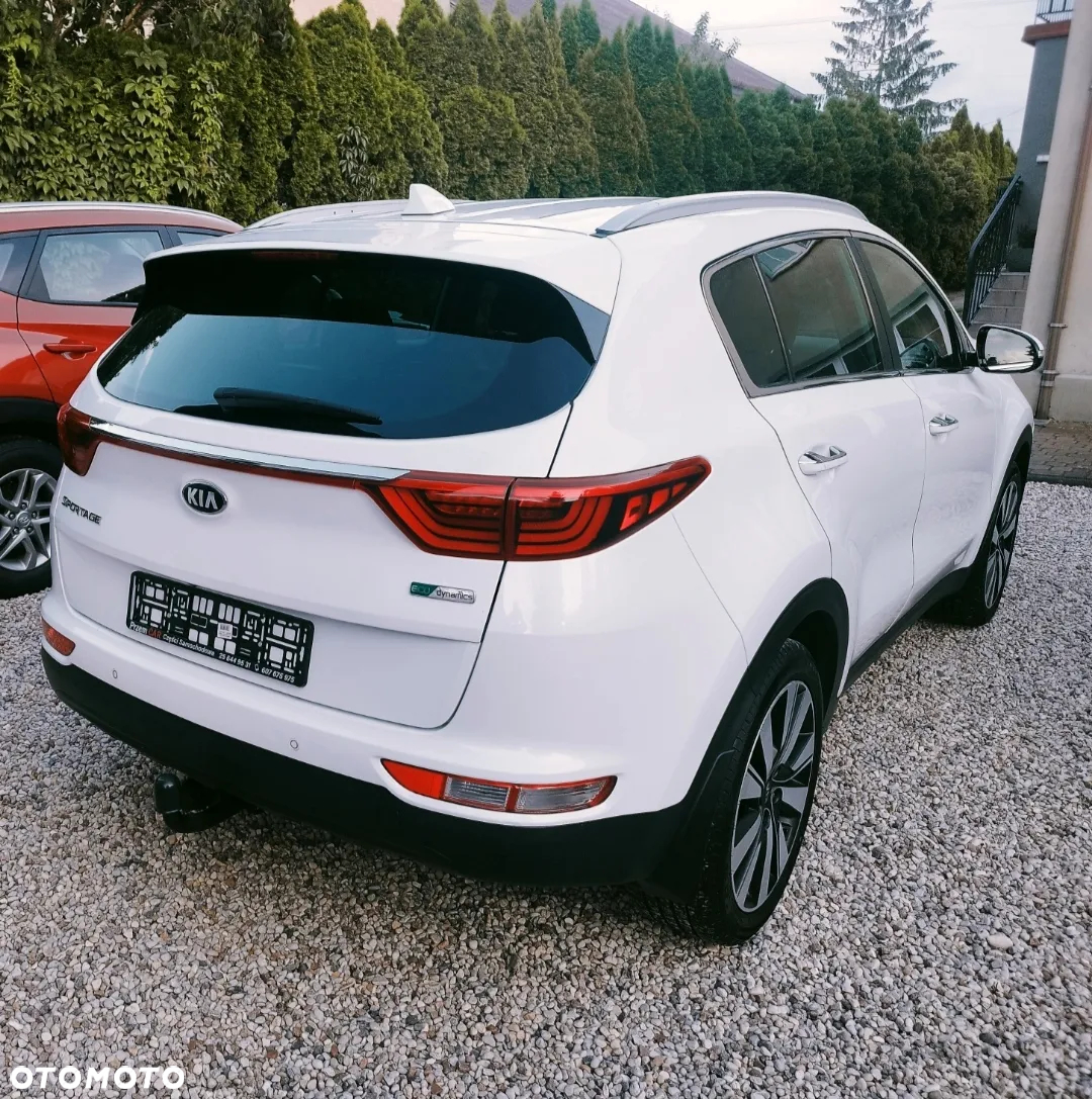 Kia Sportage 1.7 CRDI 2WD Dream-Team Edition - 12