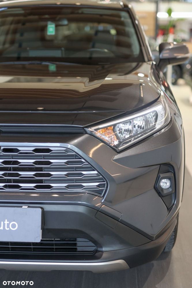 Toyota RAV4 - 12
