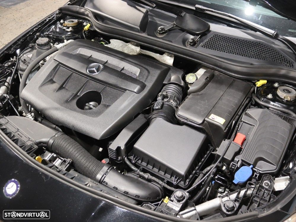 Mercedes-Benz CLA 180 d Shooting Brake Urban Aut. - 29