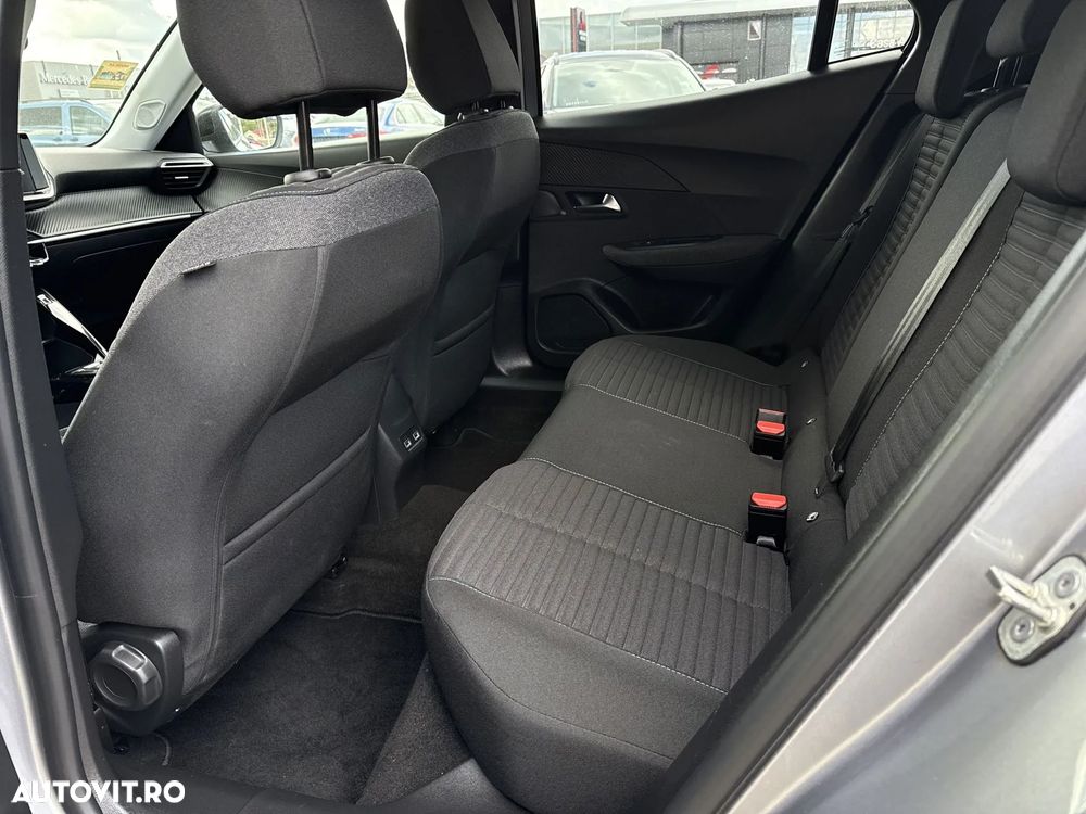 Peugeot 2008 1.2 L PureTech STT EAT8 Active - 18