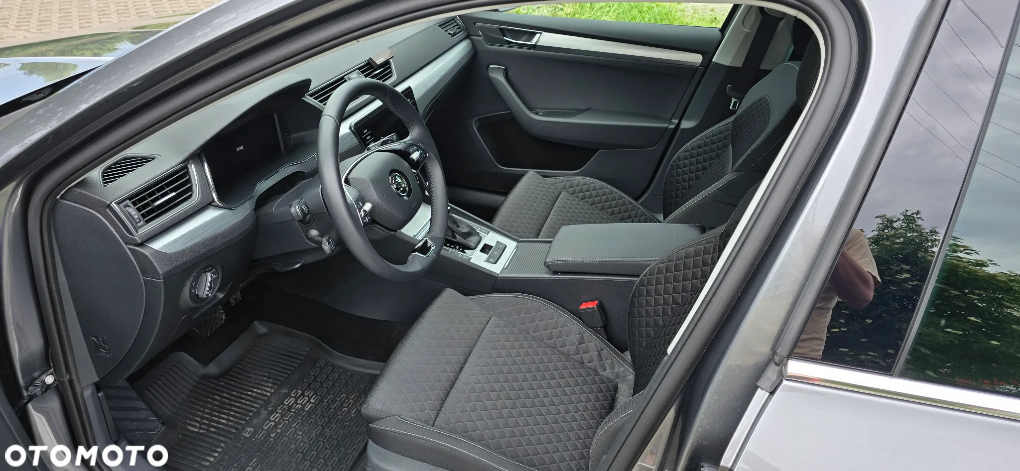 Skoda Superb 2.0 TDI SCR Ambition DSG - 5