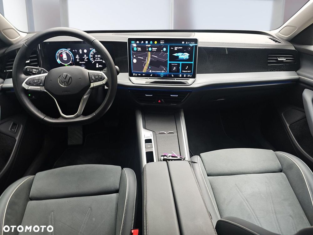 Volkswagen Passat - 8
