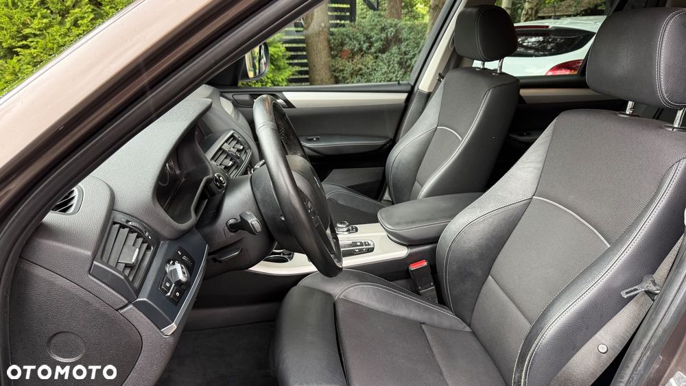 BMW X3 xDrive20d - 28