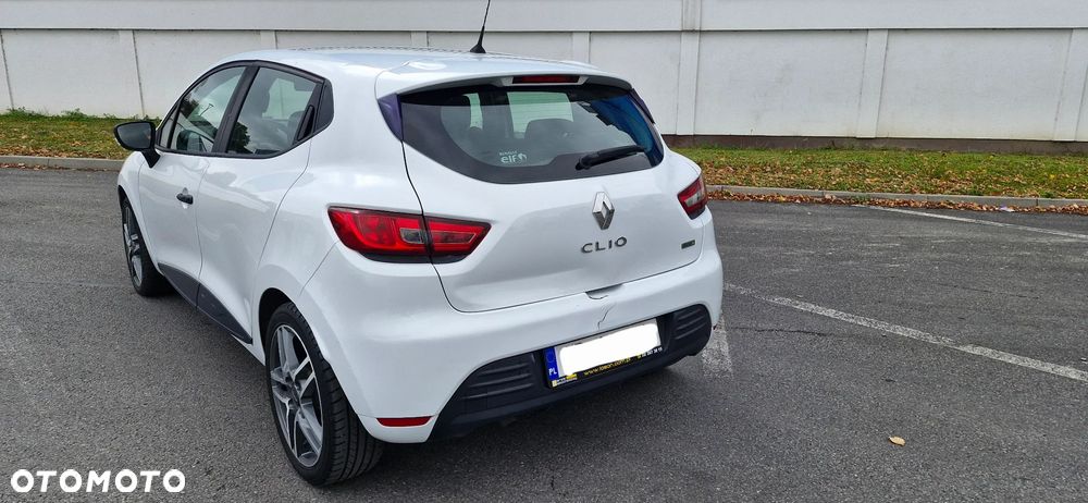 Renault Clio - 22