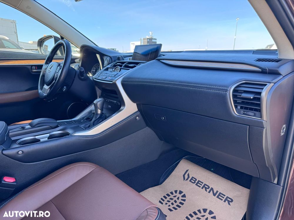 Lexus Seria NX 200t AWD Executive Plus - 16