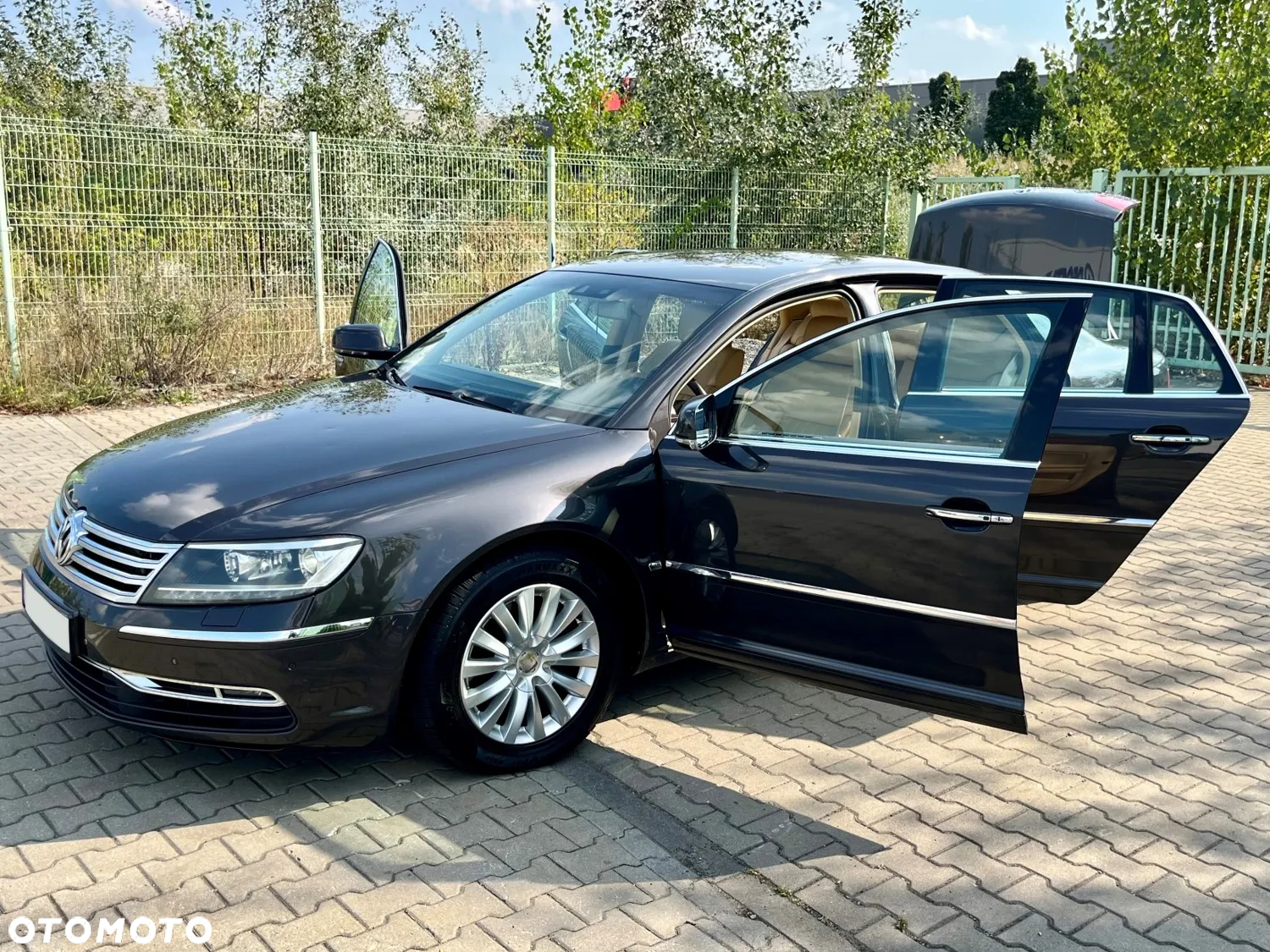 Volkswagen Phaeton 3.0 V6 TDI DPF 4MOTION Automatik (5 Sitzer) - 30