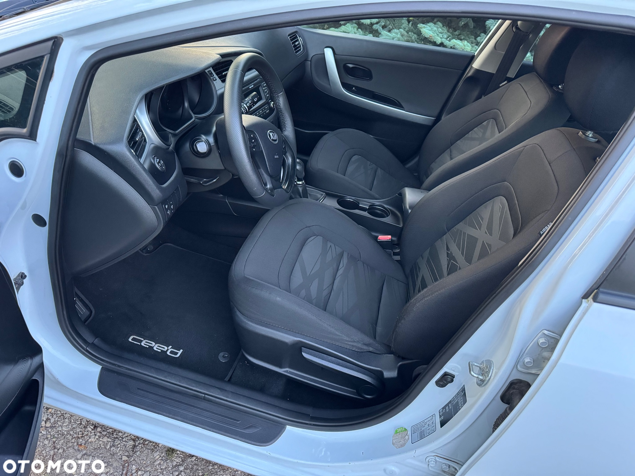 Kia Ceed - 6