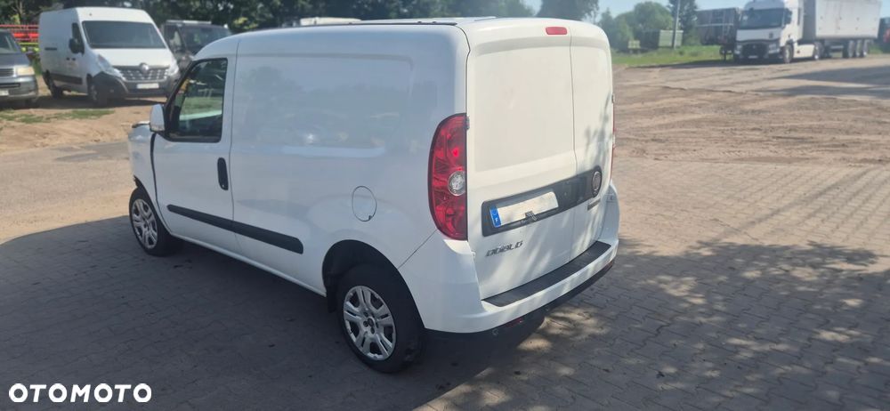 Fiat DOBLO - 11