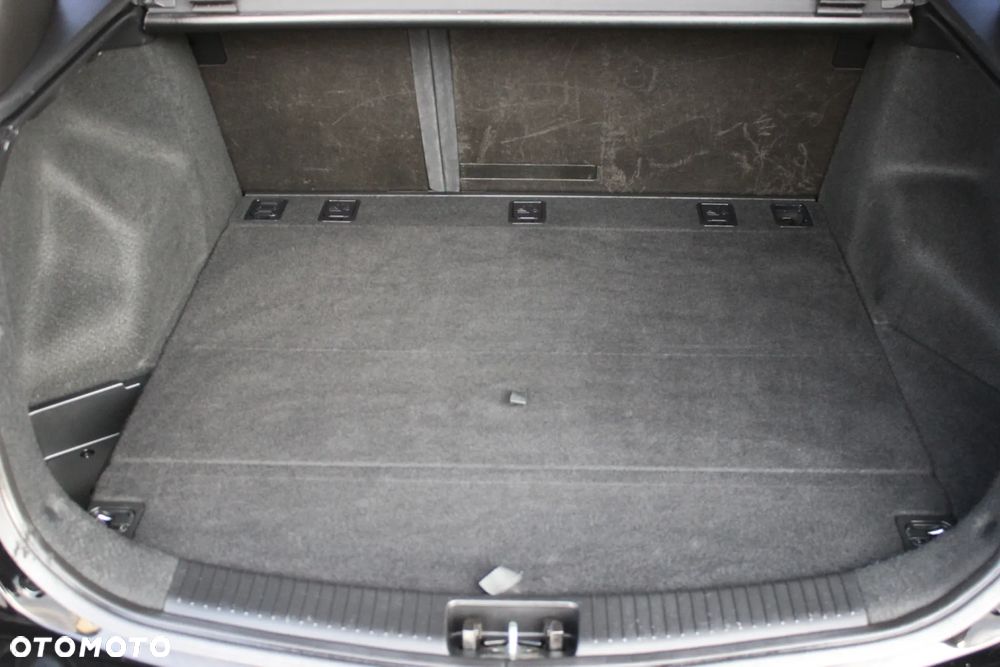 Hyundai i30 blue Kombi 1.6 GDi Style - 23