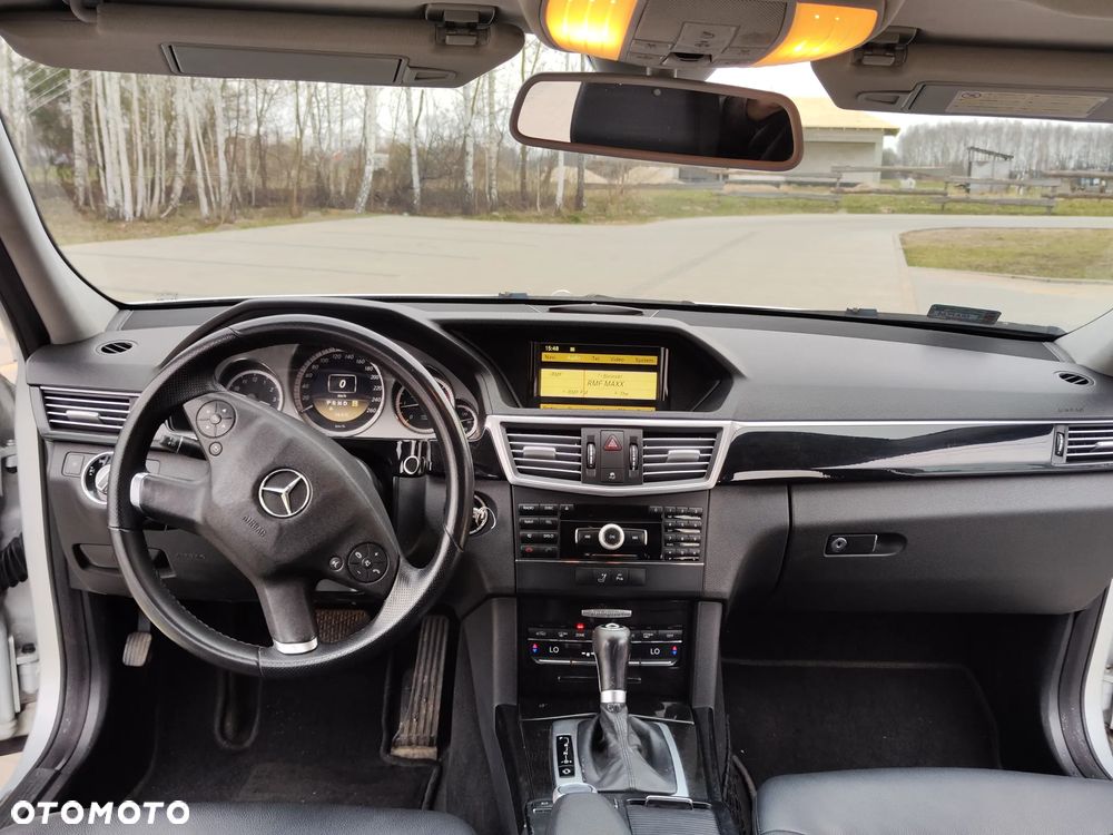 Mercedes-Benz Klasa E 200 CDI DPF BlueEFFICIENCY Automatik Avantgarde - 18