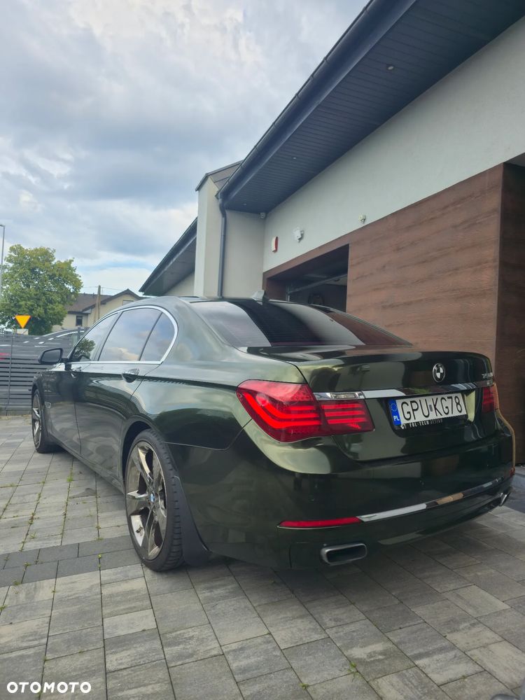 BMW Seria 7 750Li - 3