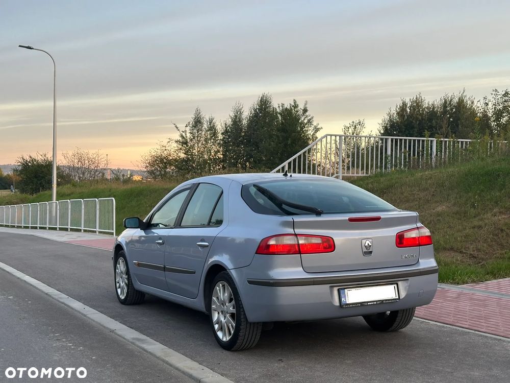 Renault Laguna - 4