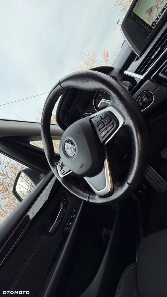 BMW Seria 2 218d Sport-Aut - 31
