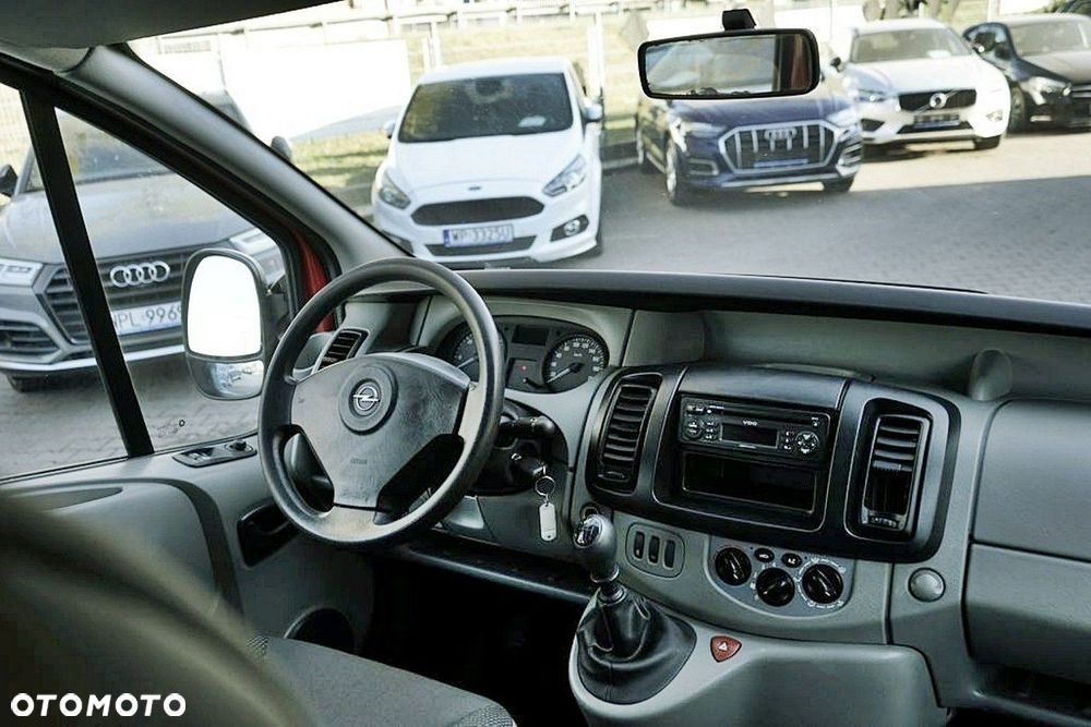 Opel Vivaro - 18