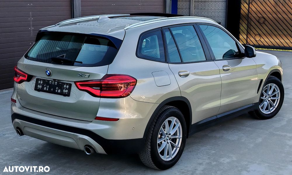 BMW X3 xDrive20i Aut. Luxury Line - 30