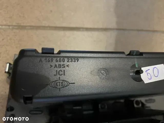 PANEL ŚRODKOWY RAMKA PANELU PODGRZEWANIA FOTELI MERCEDES W169 A1696802339 - 4