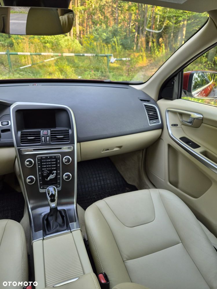 Volvo XC 60 T6 Drive-E Momentum - 19