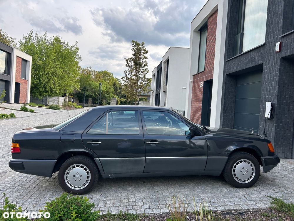 Mercedes-Benz W124 (1984-1993) - 8