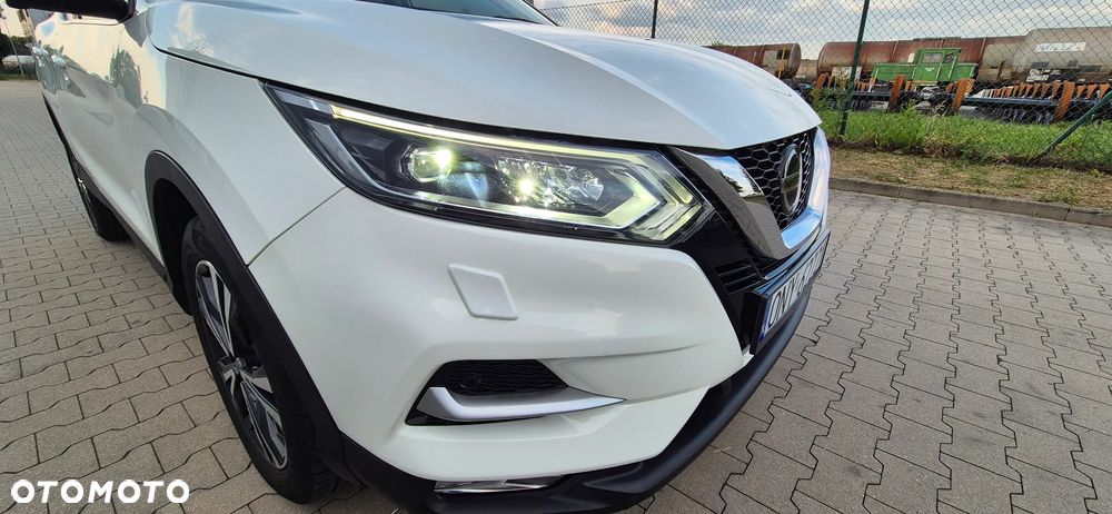 Nissan Qashqai 1.3 DIG-T Acenta - 24