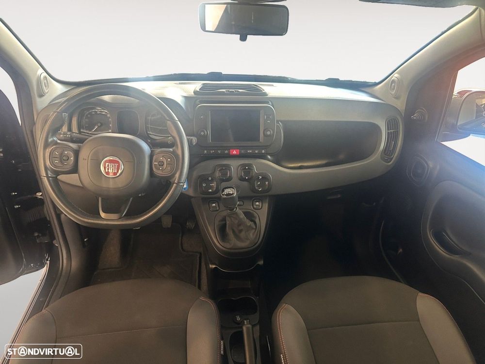 Fiat Panda 1.0 Hybrid (RED) — fotografia 10