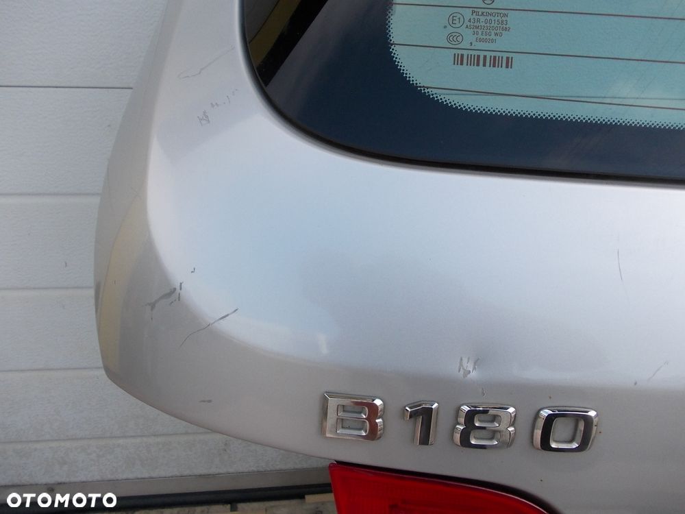 Klapa bagażnika tył Mercedes B klasa W245 zdrowa - 13