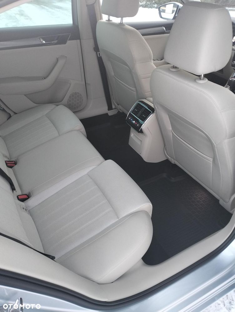 Skoda Superb 2.0 TSI Style DSG - 20