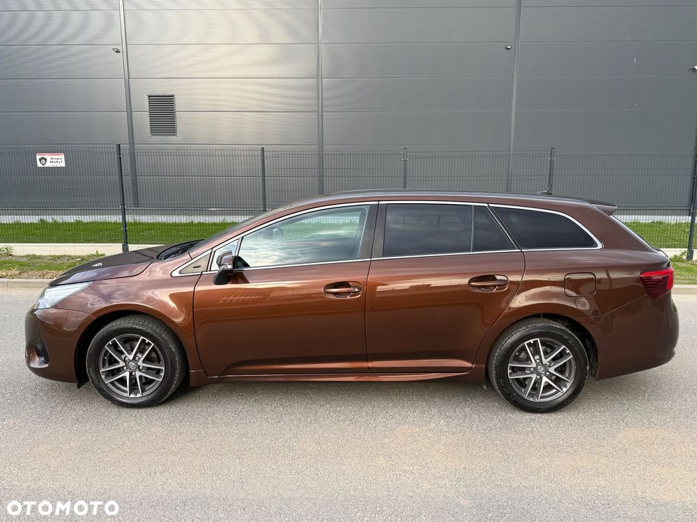 Toyota Avensis Touring Sports 1.8 Edition S+ - 6