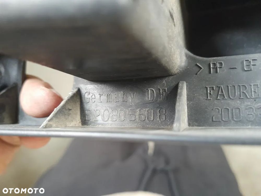 Mocowania okulary reflektora pasa Audi A3 8P Lift 8P0805608 - 4