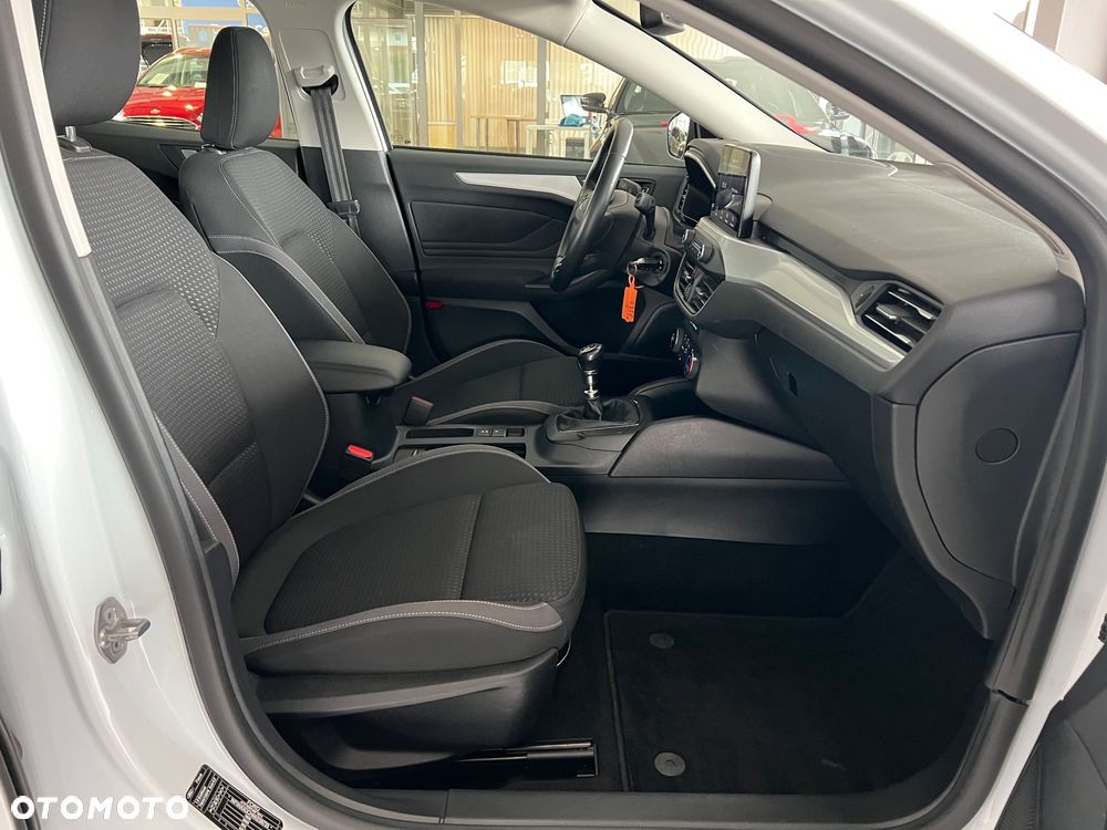 Ford Focus 1.0 EcoBoost Titanium ASS - 36