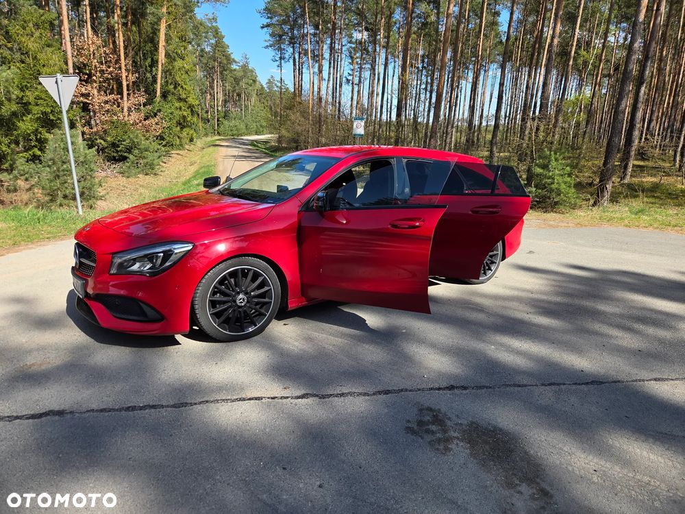 Mercedes-Benz CLA 200 7G-DCT AMG Line - 6
