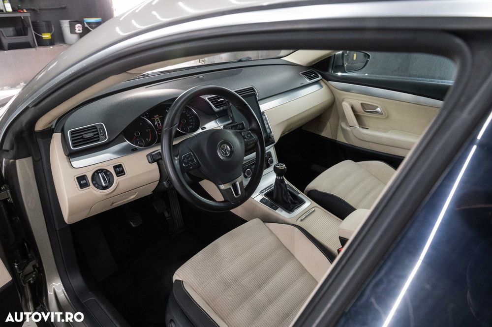 Volkswagen Passat 2.0 TDI BlueMotion Tehnology 4Motion Comfortline - 6