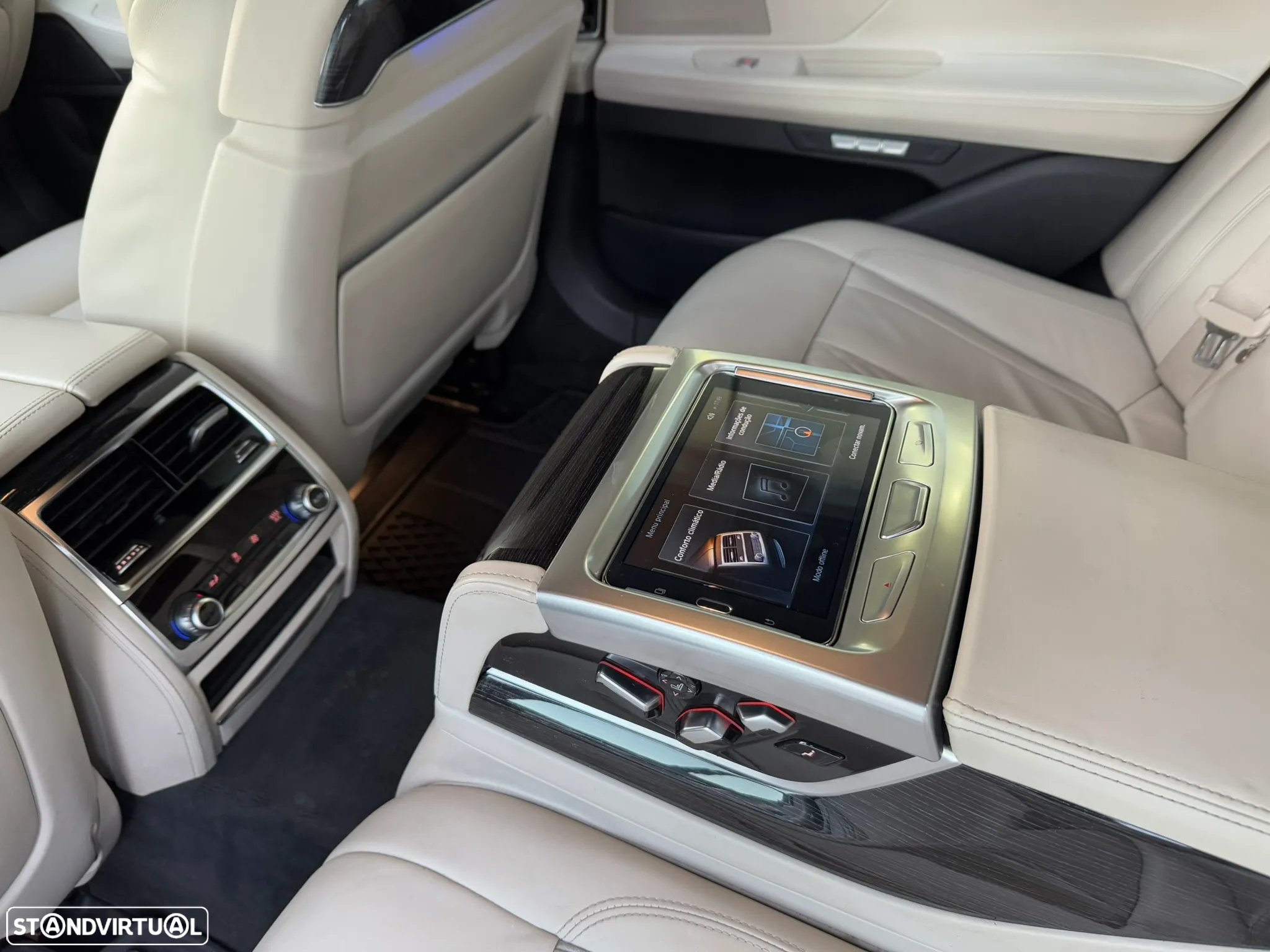BMW 730 d Pack M - 17