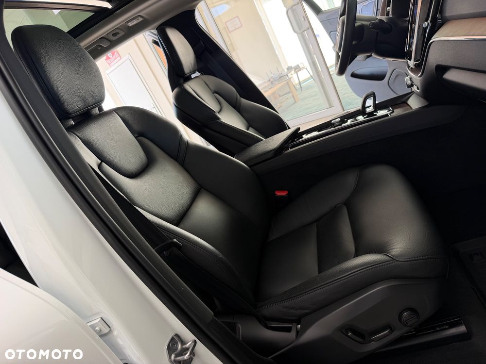 Volvo XC 60 - 36