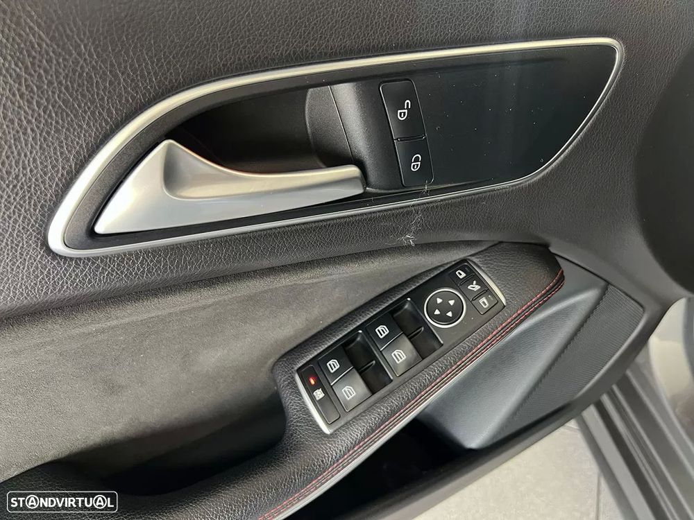 Mercedes-Benz A 160 d AMG Line - 19