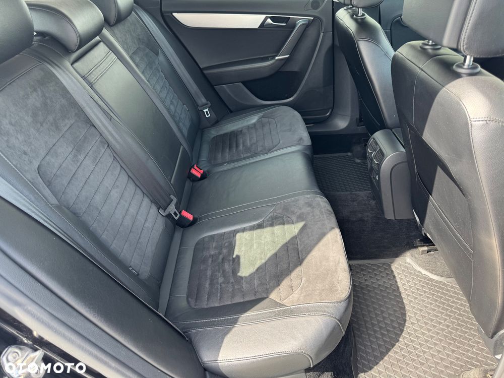 Volkswagen Passat Variant 1.6 TDI BlueMotion Technology Highline - 15