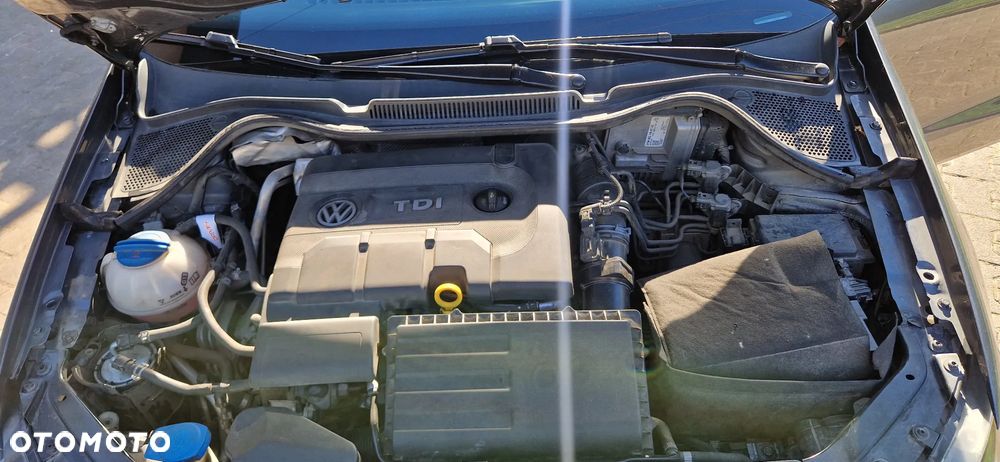 Volkswagen Polo 1.4 TDI Blue Motion Technology Allstar - 11