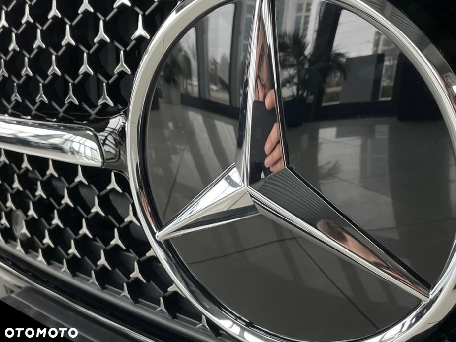 Mercedes-Benz Klasa C 180 mHEV AMG - 19
